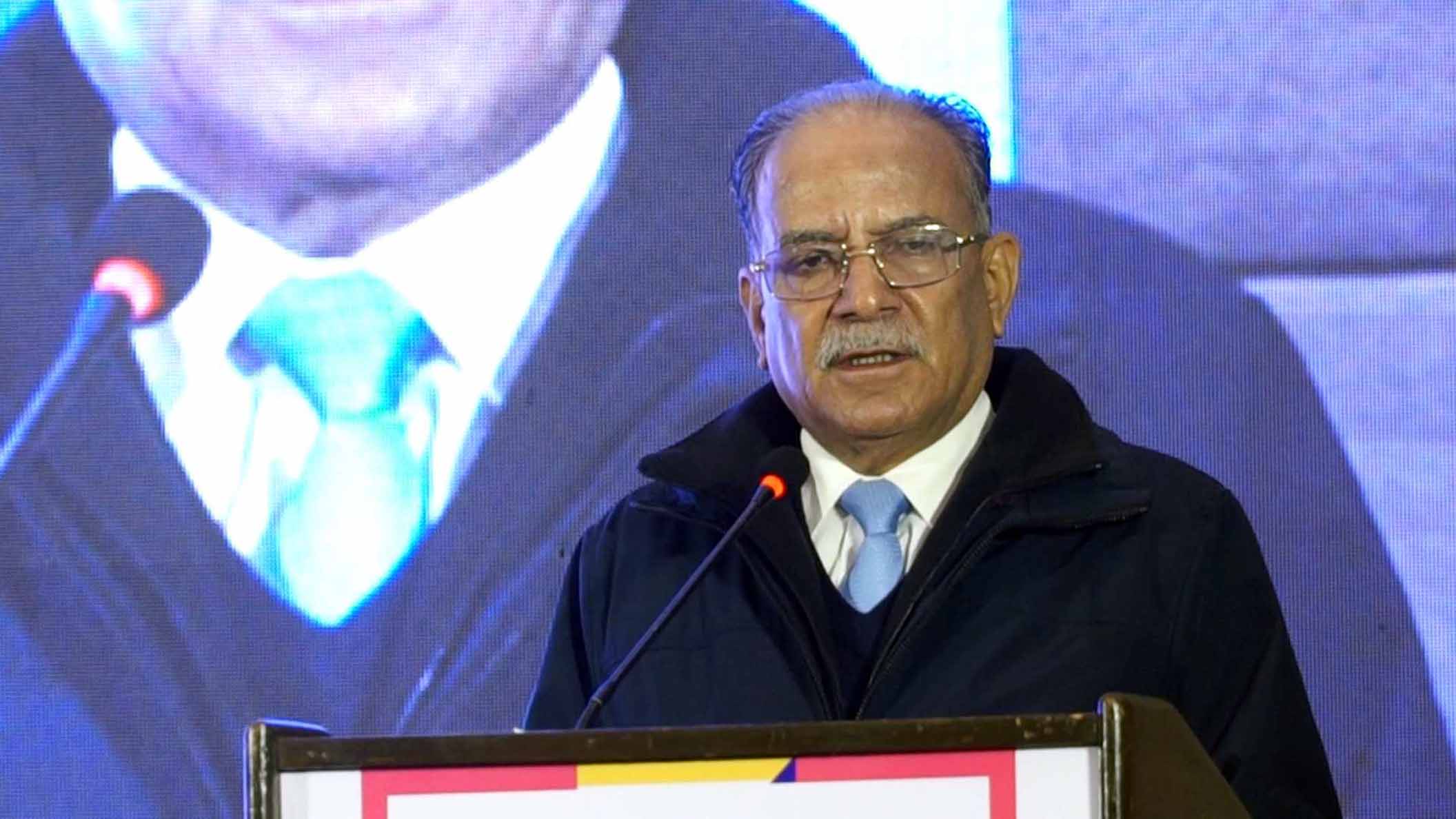 सरकारले शैक्षिक संस्थाहरूको नियमित प्रक्रियामा हस्तक्षेप गरिरहेको छ: प्रचण्ड