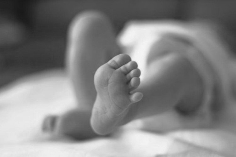 घरको पाँचौँ तलाबाट खसेर दुई वर्षीया बालिकाको मृत्यु