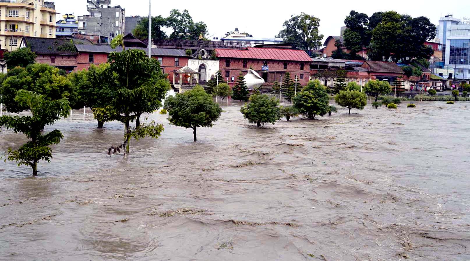 जलमग्न काठमाडौँ:  हेरौं केहि तस्विरहरु