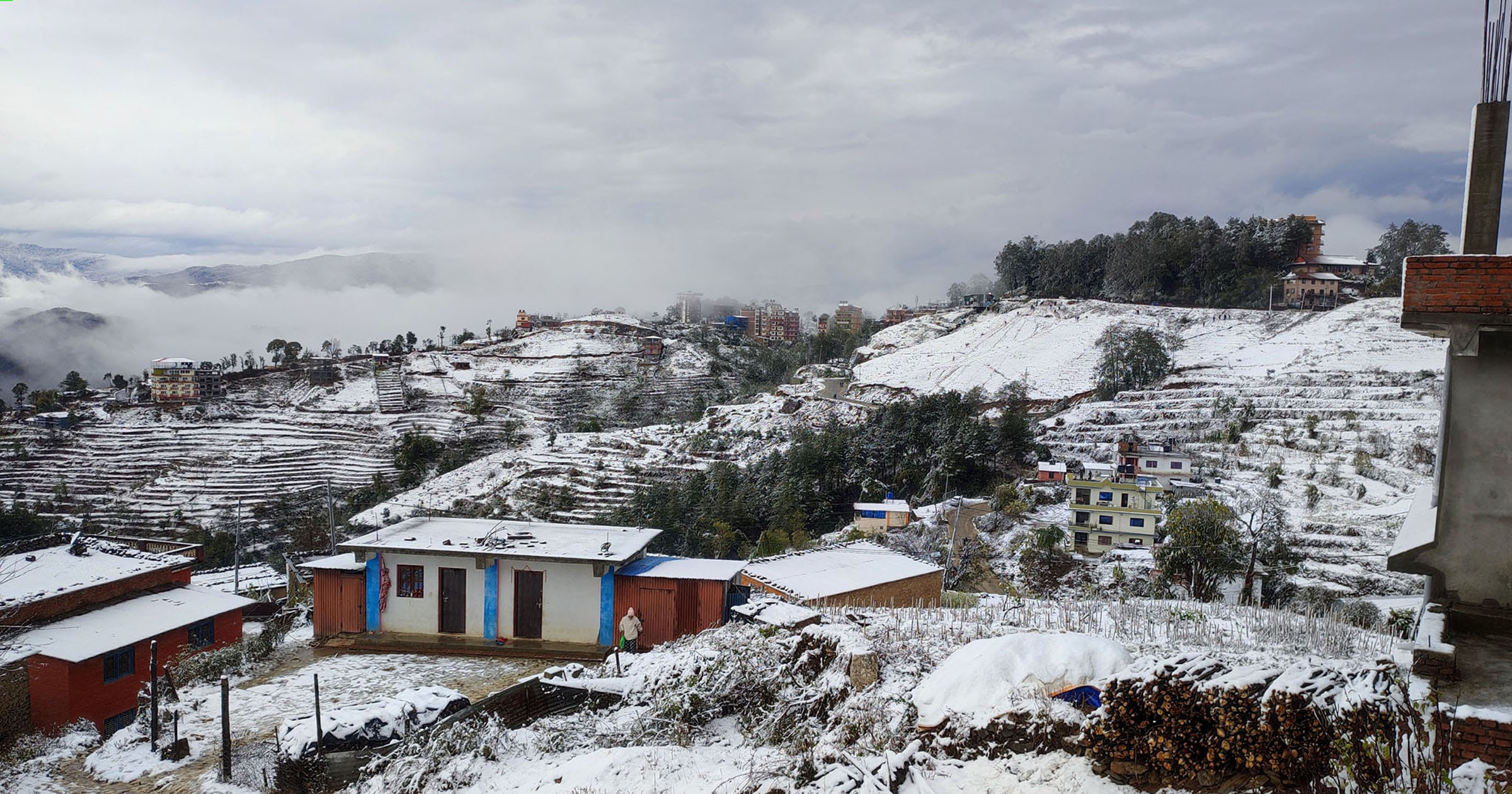 हिमपातले नगरकोटदेखि रानीकोटसम्म आन्तरिक पर्यटकको ओइरो