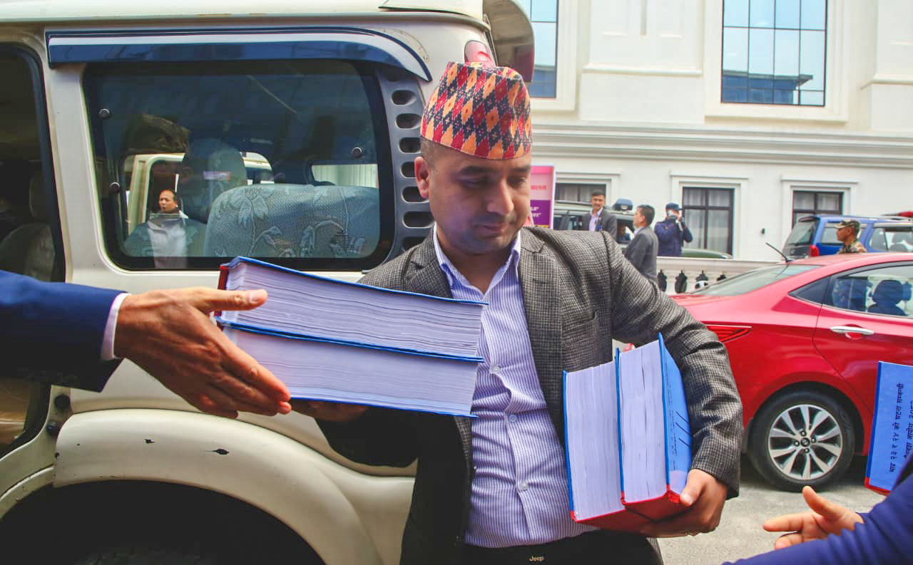 जेनजी आन्दोलन: कार्की आयोगले सरकारलाई बुझायो प्रतिवेदन