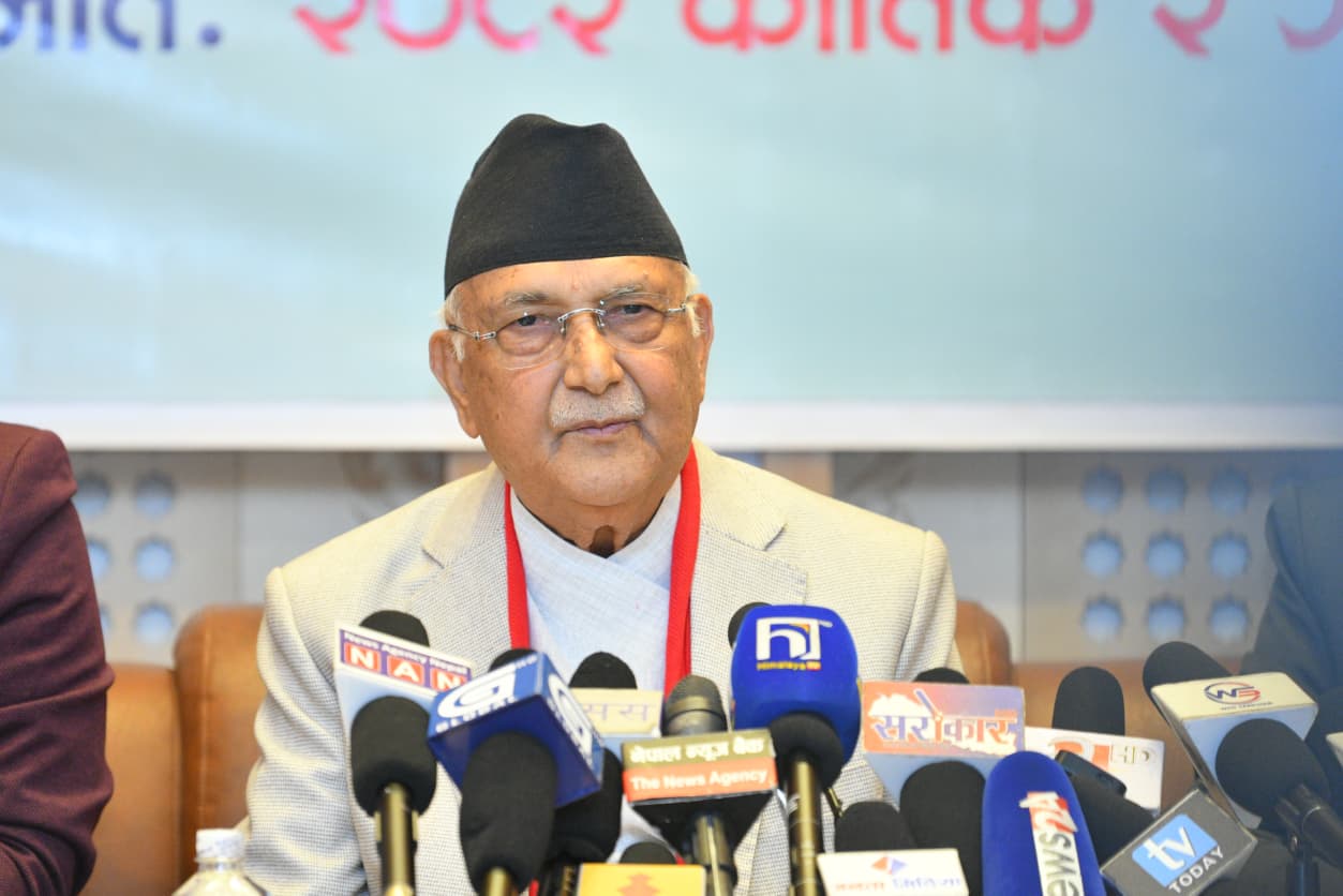 देशमा समृद्धि, समानता र शान्ति स्थापनाका लागि प्रतिबद्ध छु : ओली