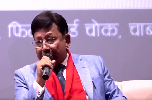 पत्रकारितामा जिम्मेवार र विषयगत प्रश्नको आवश्यकता छ : दिनेश डिसी