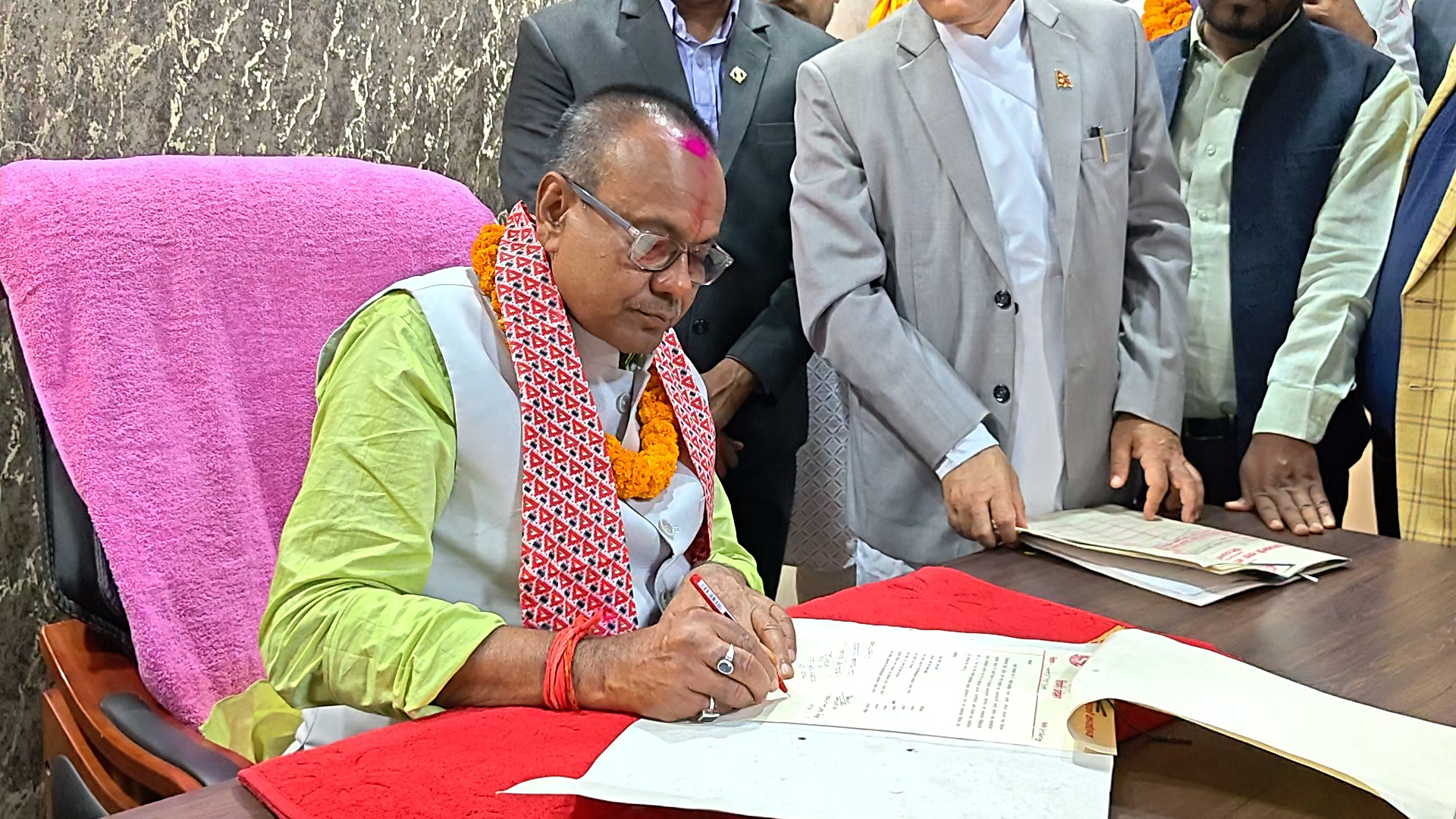 नवनियुक्त मुख्यमन्त्री यादवद्वारा पदभार ग्रहण, सुशासन कायम गर्ने पहिलो निर्णय