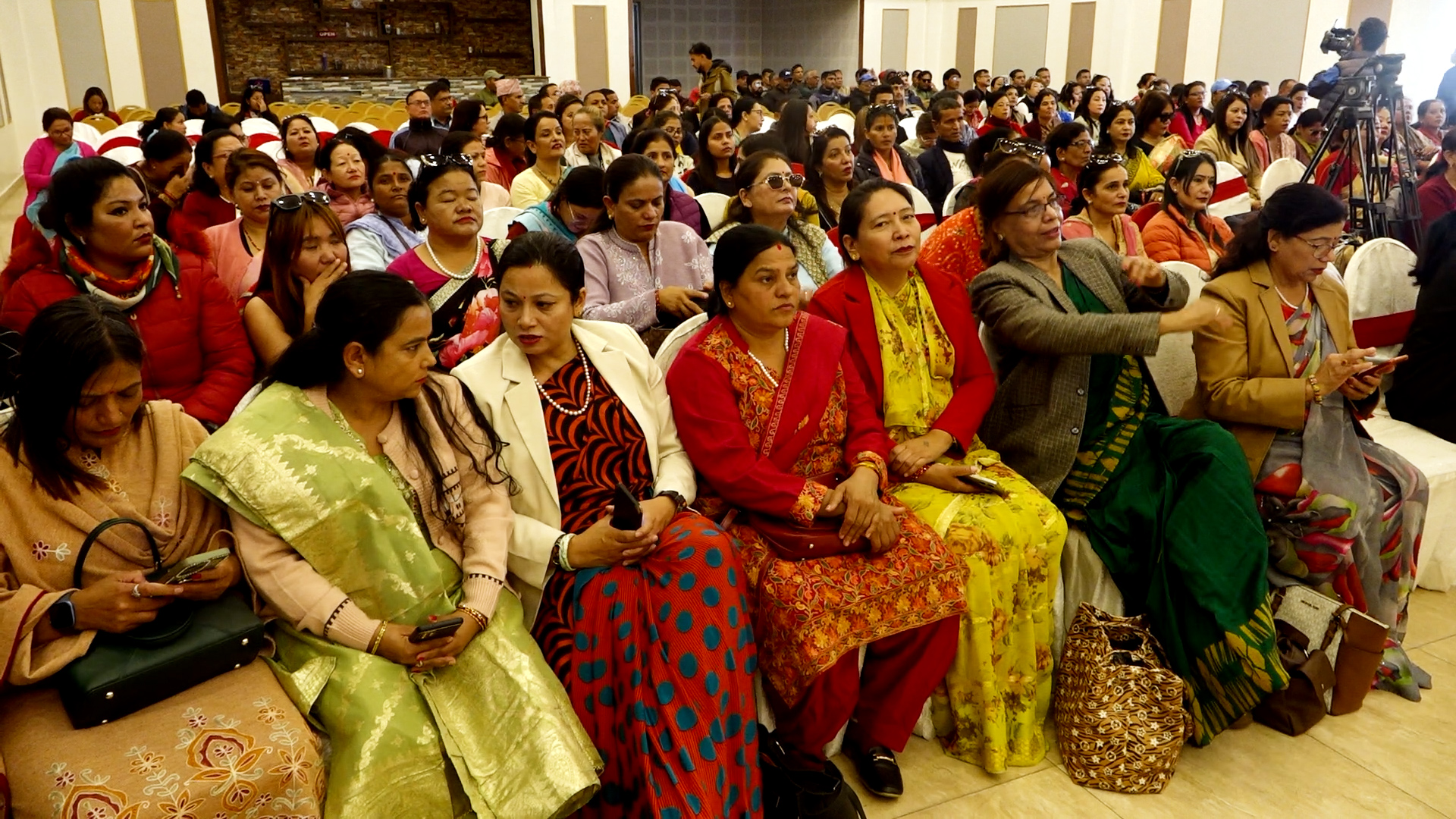 विशेष महाधिवेशनमा जानुपर्ने कांग्रेस महिला नेतृहरुको जोड