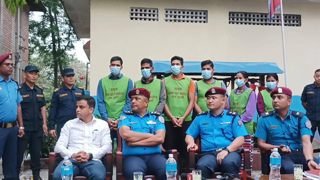रहस्यमय घट्नाको सफल अनुसन्धान गरेका प्रहरी निरीक्षक कुँवर सर्वोत्कृष्ट
