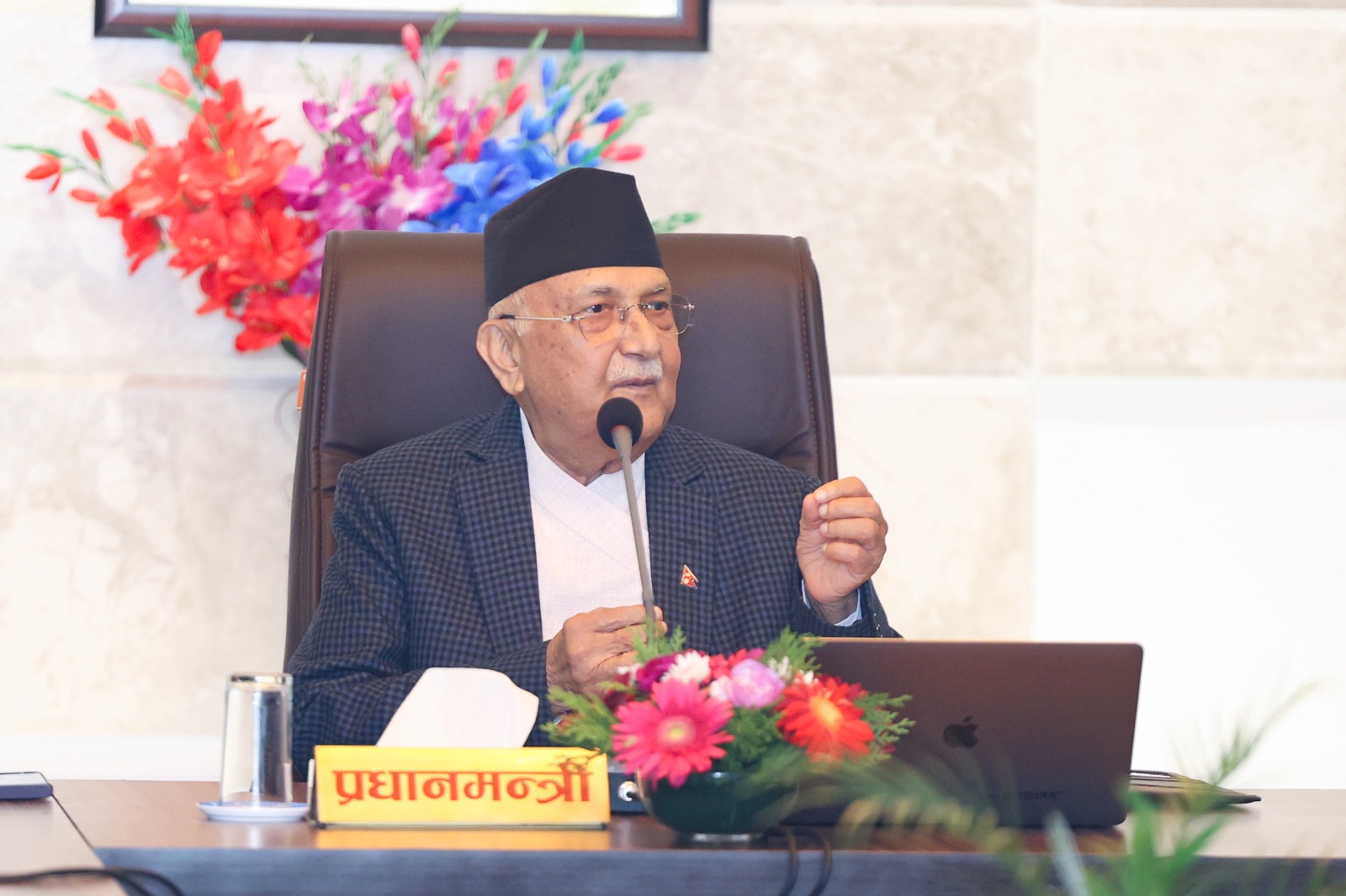 प्रधानमन्त्री ओली धनुषा र महोत्तरी जाँदै