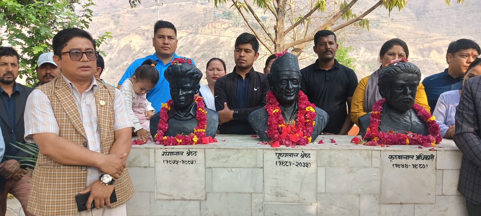 पुष्पलालको जन्म जिल्लामा मनाइयो कम्युनिष्ट पार्टीको स्थापना दिवस