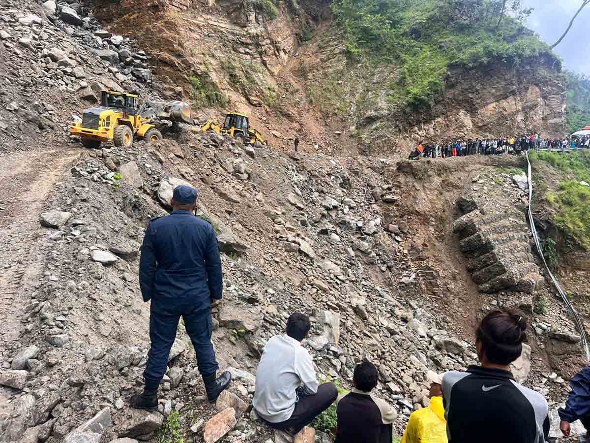 पहिरो पन्छाए पछि कर्णाली राजमार्ग सुचारु