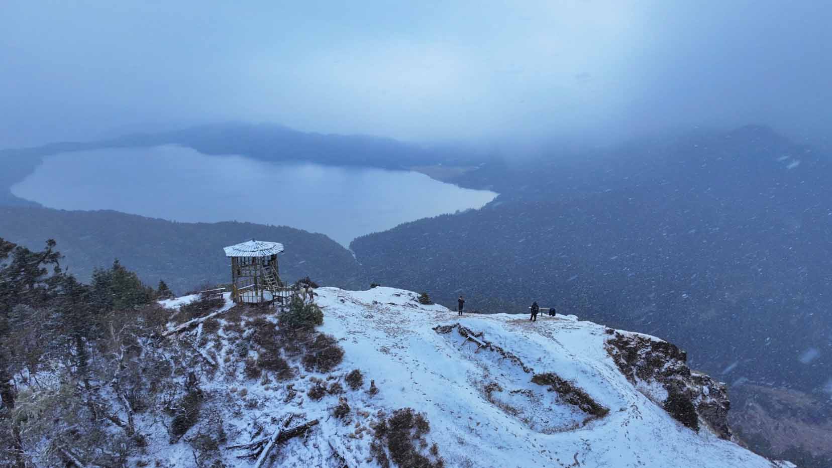 हिमपात पछिको रारा (तस्विरहरु)