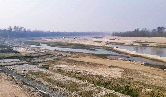 कञ्चनपुरको मोहना नदी—दैजी सडक निर्माणको ठेक्का तोडियो