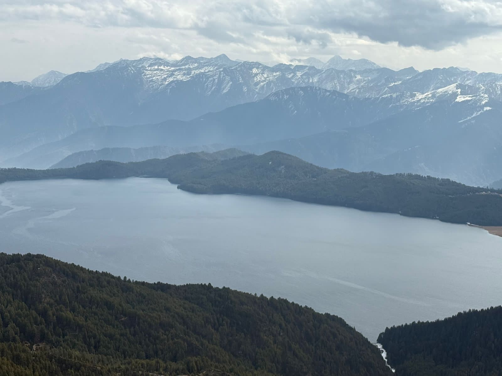 रारा घुम्न आएकी काठमाडौंकी एक महिला पर्यटकको मृत्यु