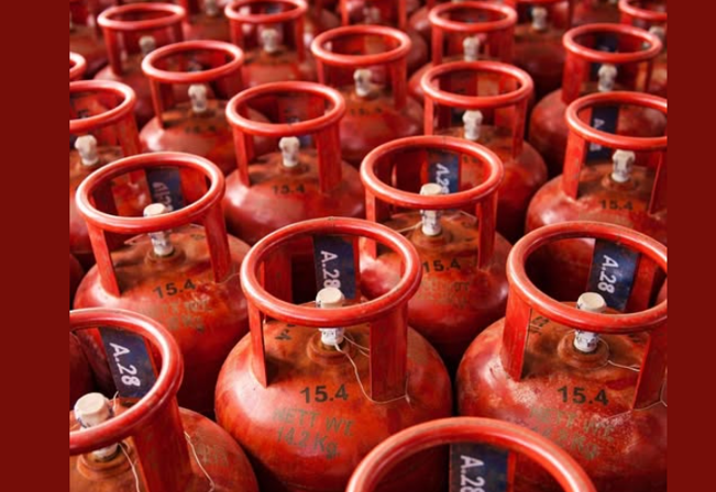 भारतमा व्यावसायिक एलपीजी र हवाई इन्धनको मूल्यमा भारी वृद्धि