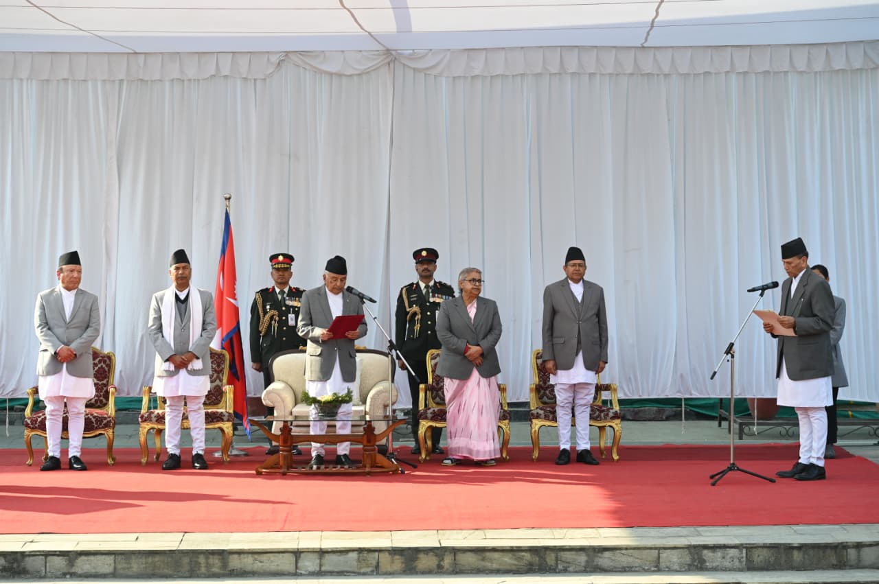 नवनियुक्त मन्त्री शर्माद्वारा पद तथा गोपनियताको शपथ