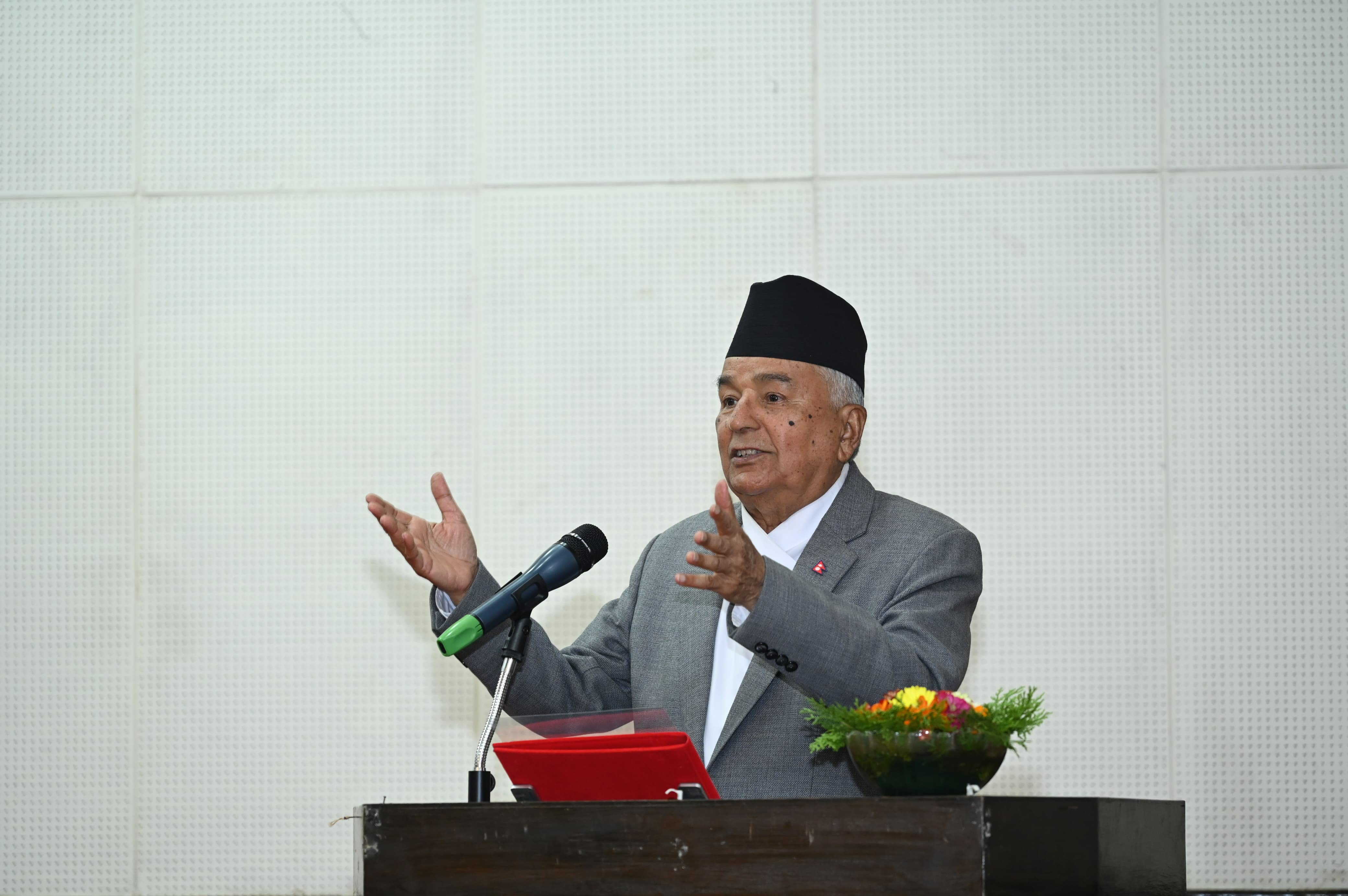 सूत्रधारको भूमिकामा राष्ट्रपति पौडेल