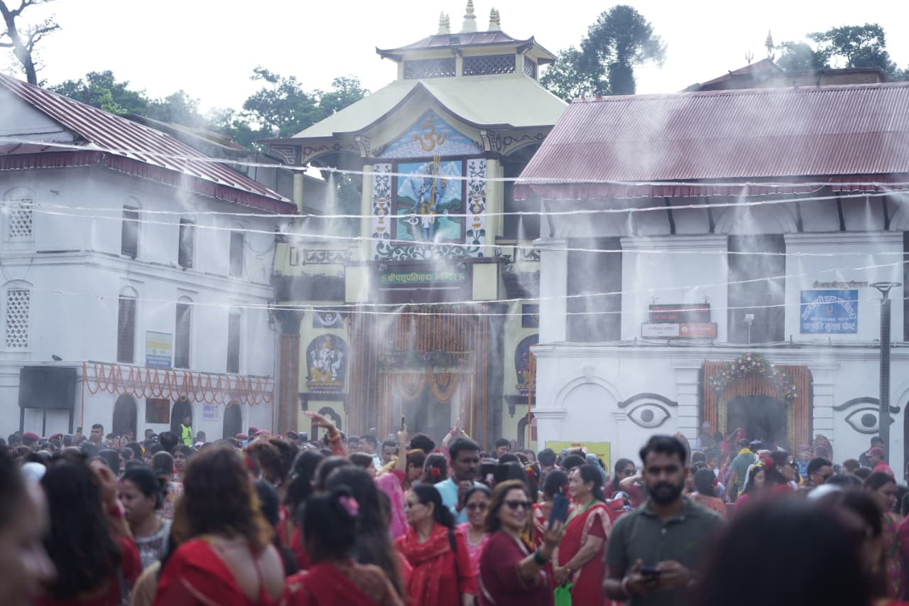 गर्मी छल्न पशुपतिनाथमा कृत्रिम वर्षा