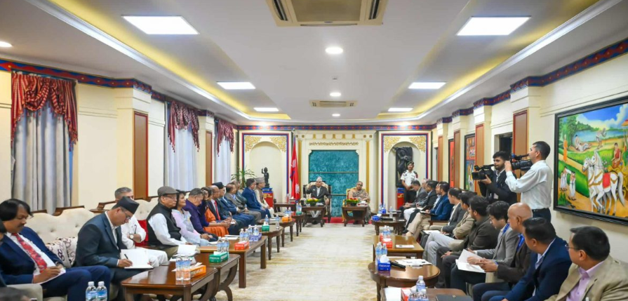 राष्ट्रपति पौडेलले बोलाएको सर्वदलीय बैठकमा प्रमुख दलका को को नेता गए
