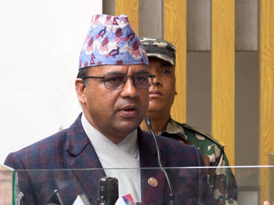 भौतिक विकासका सबै सुखसुविधाहरु आफ्नै हुनुपर्छ भन्ने सोच गलत : मन्त्री पाण्डे