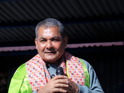 बालेनमाथि दुर्गा प्रसाईंको कटाक्ष : गरिबको घर भत्काउँदा तपाईंको घर पो भत्किने हो कि ख्याल गर्नुहोस्