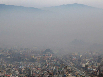 काठमाडौँ उपत्यकाको आकाशबाट तुवाँलो नहट्ने
