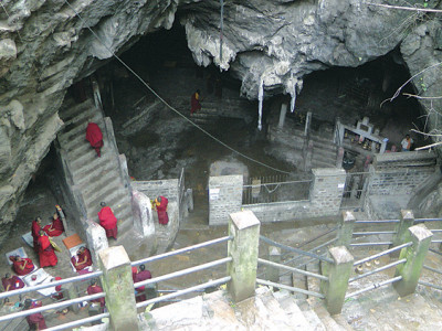 हलेसी मन्दिरबाट तीन वर्षमा दुई करोड भेटी संकलन