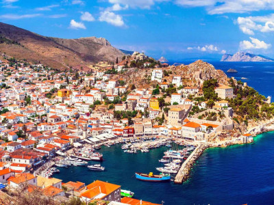 हाइड्रा : शान्त ग्रीक टापु जहाँ कारहरू प्रतिबन्ध छ र समय स्थिर