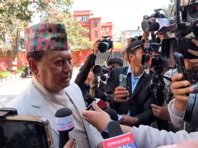 विशेष महाधिवेशनले नयाँ पुस्तालाई समेट्न सक्दैन : मोहन बस्नेत