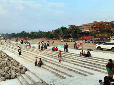 सामुन्द्रिक तट सम्झाउने नारायणी किनार
