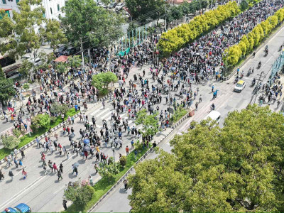 काठमाडौंको माइतीघर–बानेश्वर सडकमा जेन–जी पुस्ताको प्रदर्शन (तस्बिरहरु)