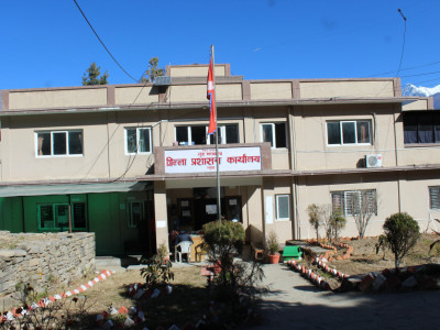भोटेकोशीमा आएको बाढीले नेपाल–चीन जोड्ने मितेरीपुलमा क्षति