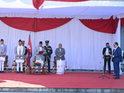 सुरेन्द्र लाभ कर्णले लिए पद तथा गोपनियताको शपथ