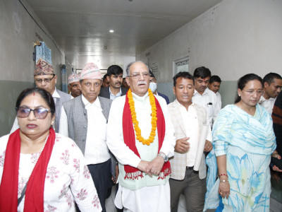 प्रचण्डले गरे सहिद स्मृति सामुदायिक विकास केन्द्रको अवलोकन