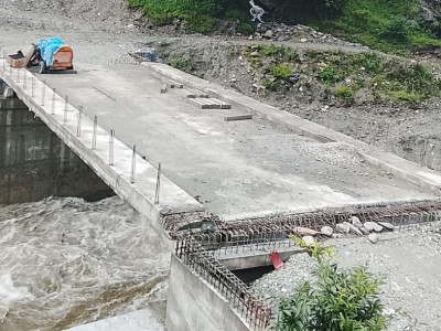 बाजुराको अनाई खोलामा निर्माणाधीन पक्की पुलको ९० प्रतिशत भौतिक प्रगति