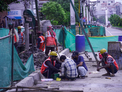बबरमहलमा आकाशे पुल निर्माण कार्य धमाधम (तस्विरहरु)