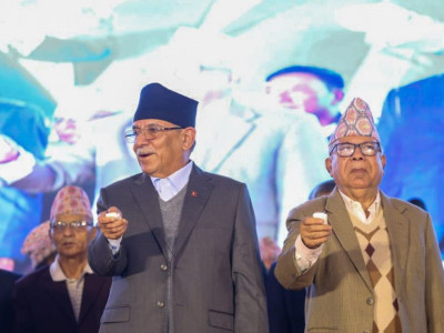 आत्तिएका 'निडर' ओली र प्रचण्ड-माधव नयाँ राजनीतिक पिरति