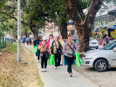 मुख्य याममा नै किन घटे  पोखरामा पर्यटक ?