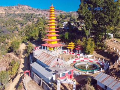 ऐतिहासिक १३ तले मन्दिर ओझेलमा