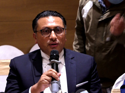 मतदान गर्न पाउने विदेशमा रहेका नेपालीहरुको नैसर्गिक अधिकार हो : डा.वाग्ले