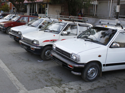 अनुभवको कमीले युएई र कतार जान ट्याक्सी चालकलाई रोक