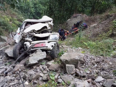 इलाममा जिप दुर्घटना हुँदा दुईजनाको मृत्यु