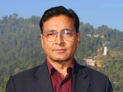 टोपबहादुरलाई निलम्बन गर्दै अनुसन्धानमा सघाउन एमालेको निर्देशन