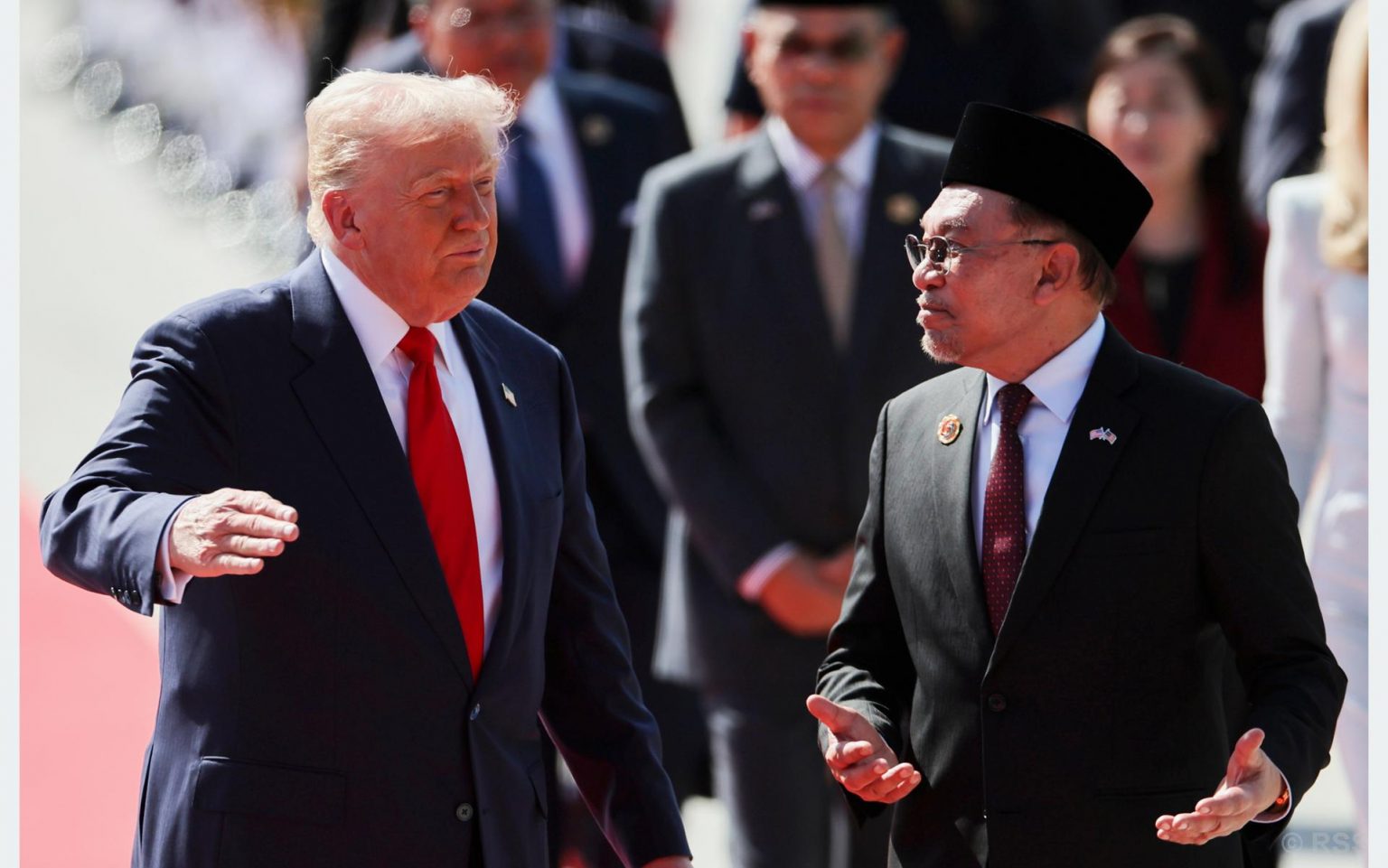 ट्रम्पको उपस्थितिमा थाइल्यान्ड र कम्बोडियाले गरे युद्धविराम सम्झौता